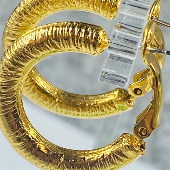 Hoop Earrings Gold Tone Round Womens Textured Omega Backs Shiny Fashion Style - Picture 9 of 16